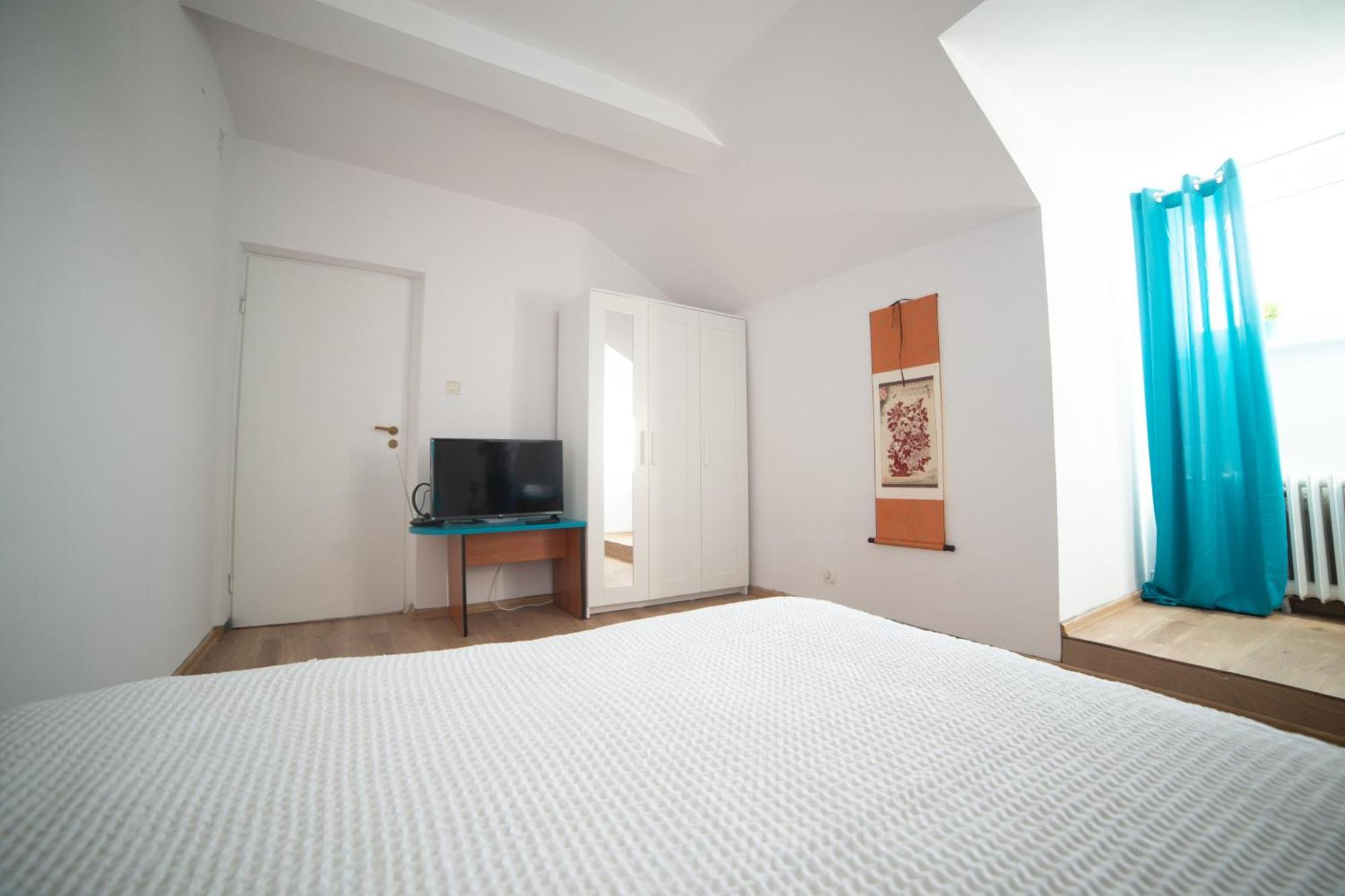 Old Town Flat At Podwale Street Lägenhet